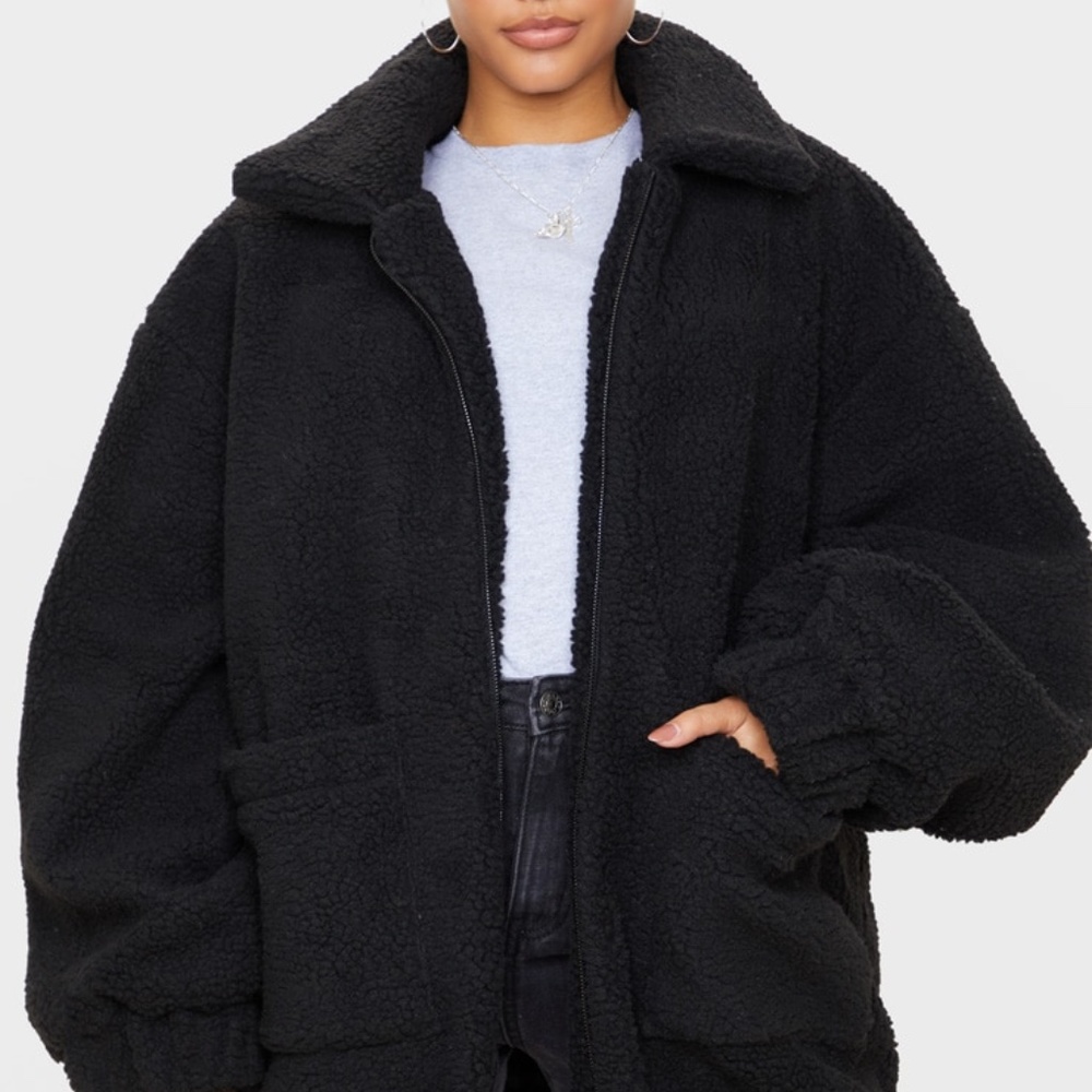 BLACK OVERSIZED BORG POCKET FRONT COAT